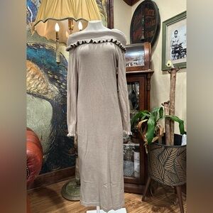 Fincanti cahmire Elegant Beige Off-Shoulder Dress